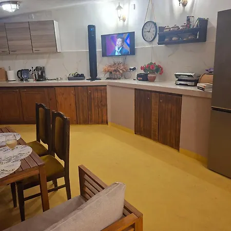 тони, атия Atiya
