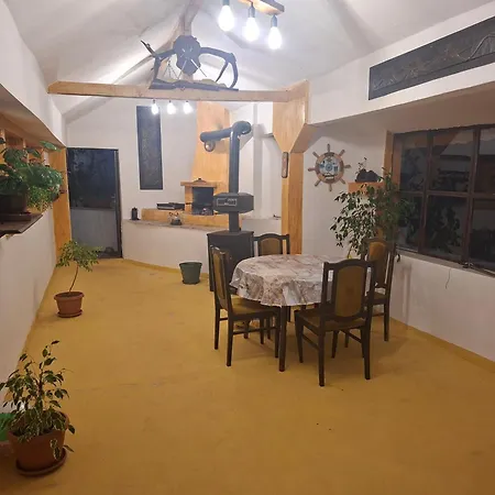 тони, атия Gasthof *